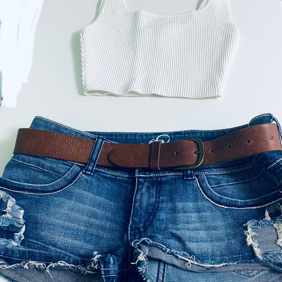 Short Jean - Picture 1 of 3